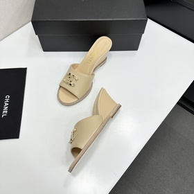 Chanel 2026 — незаменимый элемент осен