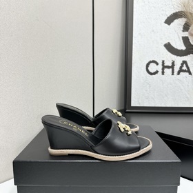 Chanel 2026 — незаменимый элемент осен