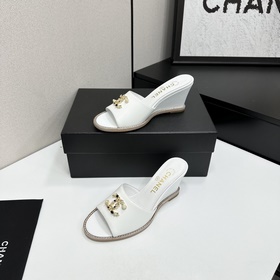 Chanel 2026 — незаменимый элемент осен
