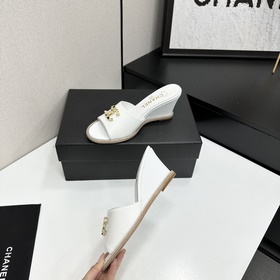 Chanel 2026 — незаменимый элемент осен