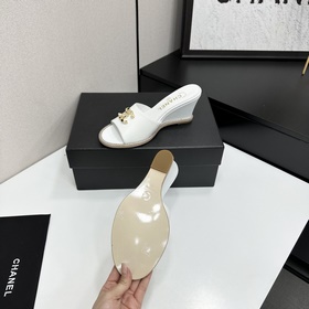 Chanel 2026 — незаменимый элемент осен