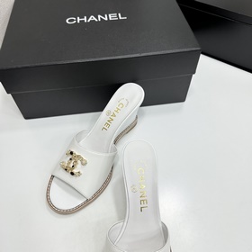 Chanel 2026 — незаменимый элемент осен