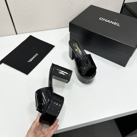 Chanel 2026 — незаменимый элемент осен