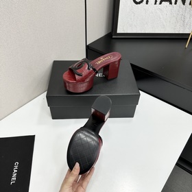Chanel 2026 — незаменимый элемент осен