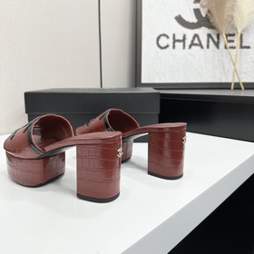 Chanel 2026 — незаменимый элемент осен
