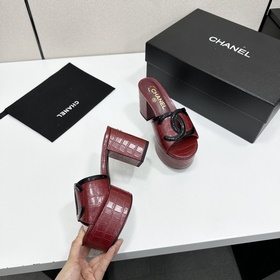 Chanel 2026 — незаменимый элемент осен