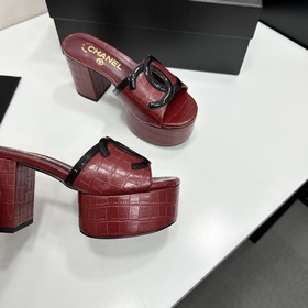 Chanel 2026 — незаменимый элемент осен