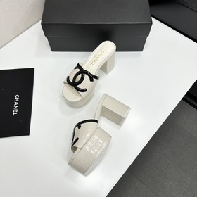 Chanel 2026 — незаменимый элемент осен