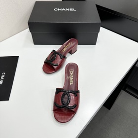 Chanel 2026 — незаменимый элемент осен
