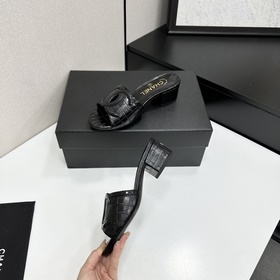 Chanel 2026 — незаменимый элемент осен