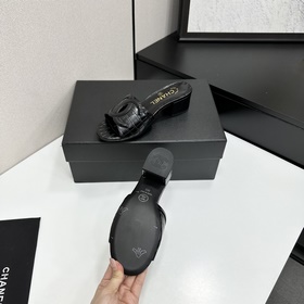 Chanel 2026 — незаменимый элемент осен
