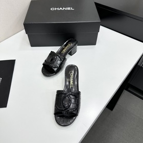 Chanel 2026 — незаменимый элемент осен
