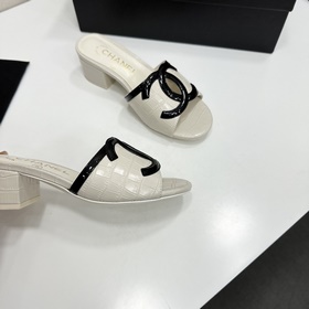 Chanel 2026 — незаменимый элемент осен
