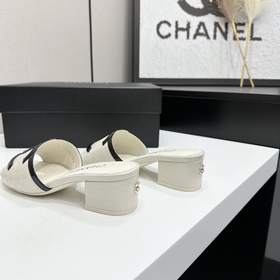 Chanel 2026 — незаменимый элемент осен