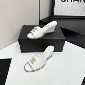 Chanel 2026 — незаменимый элемент осен