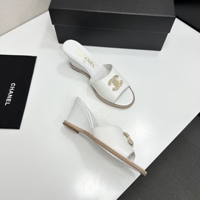 Chanel 2026 — незаменимый элемент осен