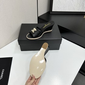 Chanel 2026 — незаменимый элемент осен