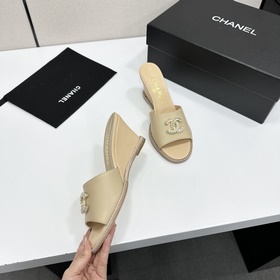 Chanel 2026 — незаменимый элемент осен