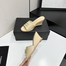 Chanel 2026 — незаменимый элемент осен