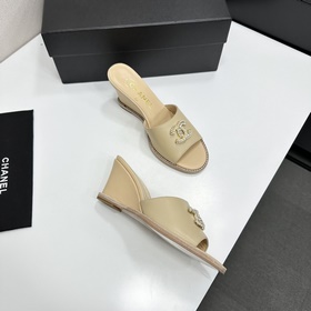 Chanel 2026 — незаменимый элемент осен
