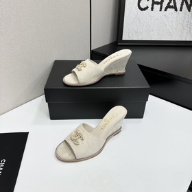 Chanel 2026 — незаменимый элемент осен