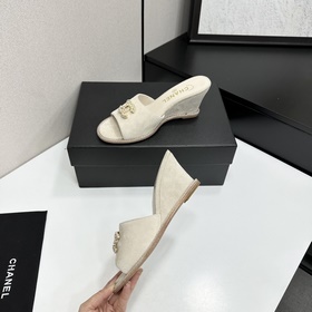 Chanel 2026 — незаменимый элемент осен