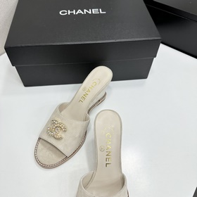 Chanel 2026 — незаменимый элемент осен