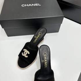 Chanel 2026 — незаменимый элемент осен