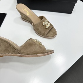 Chanel 2026 — незаменимый элемент осен