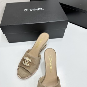 Chanel 2026 — незаменимый элемент осен