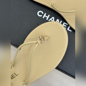 Сандалии CHANEL 26S с двойным «C» в м