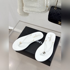 Сандалии CHANEL 26S с двойным «C» в м