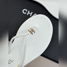 Сандалии CHANEL 26S с двойным «C» в м
