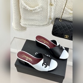 Сандалии-ботинки CHANEL из коллекции 