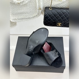 Сандалии-ботинки CHANEL из коллекции 