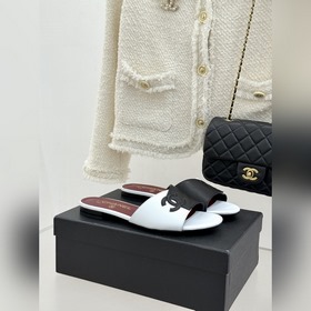 Сандалии-ботинки CHANEL из коллекции