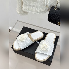 Классические сандалии CHANEL с двойны