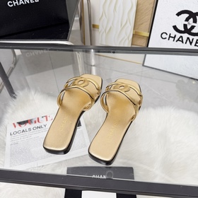 Сандалии CHANEL из новой коллекции — н