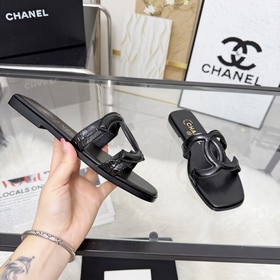 Сандалии CHANEL из новой коллекции — н