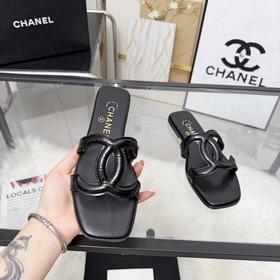Сандалии CHANEL из новой коллекции — н