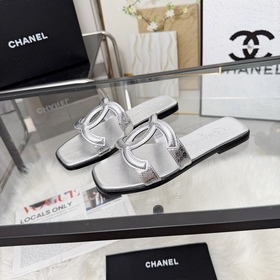 Сандалии CHANEL из новой коллекции — н