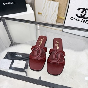 Сандалии CHANEL из новой коллекции — н