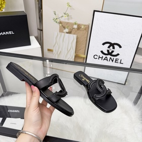 Сандалии CHANEL из новой коллекции — н