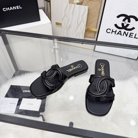 Сандалии CHANEL из новой коллекции — н