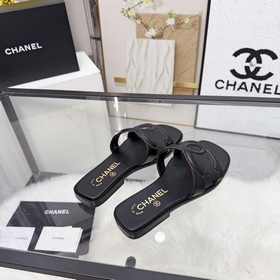 Сандалии CHANEL из новой коллекции — н