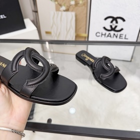 Сандалии CHANEL из новой коллекции — н