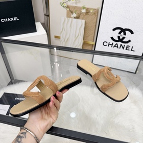 Сандалии CHANEL из новой коллекции — н