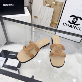 Сандалии CHANEL из новой коллекции — н