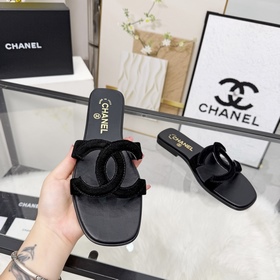 Сандалии CHANEL из новой коллекции — н