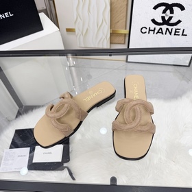 Сандалии CHANEL из новой коллекции — н